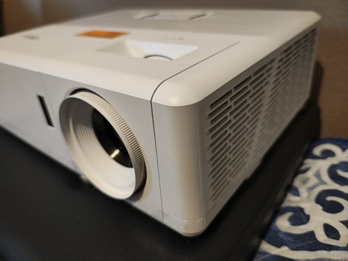 Optoma UHZ45 DLP Laserprojektor Beamer 4K UHD HDR Top Zustand !!! OVP - Bild 3 von 9