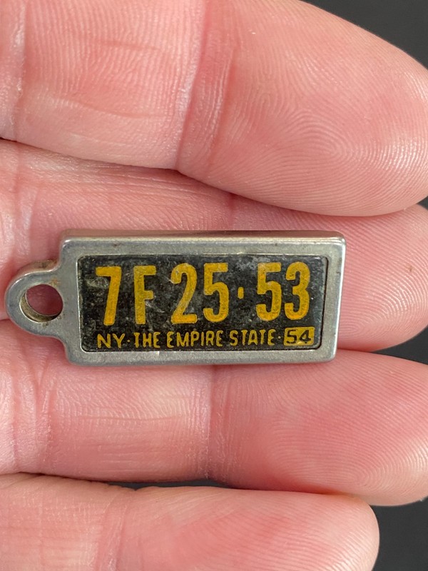 1954 New York DAV Disabled Vets License Plate Keychain #7F25-53 The Empire State