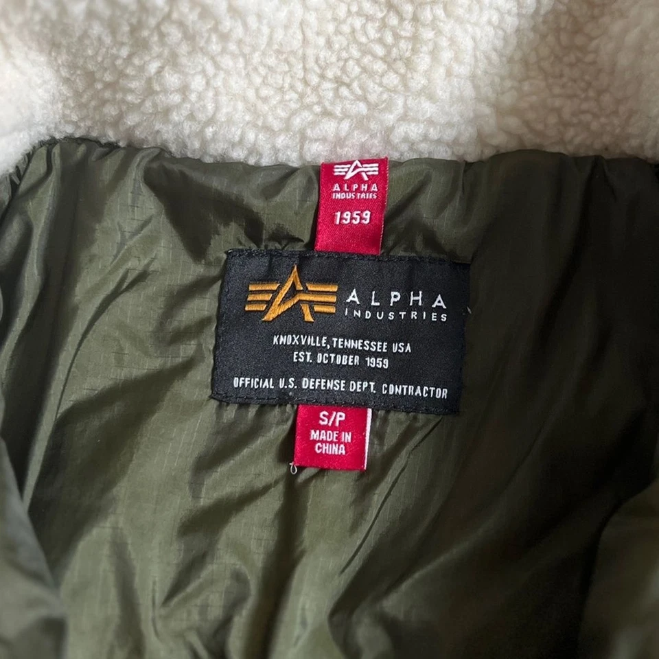 Chaqueta polar Sherpa crema y verde ALPHA INDUSTRIES cremallera completa talla pequeña Foto 4 de 4