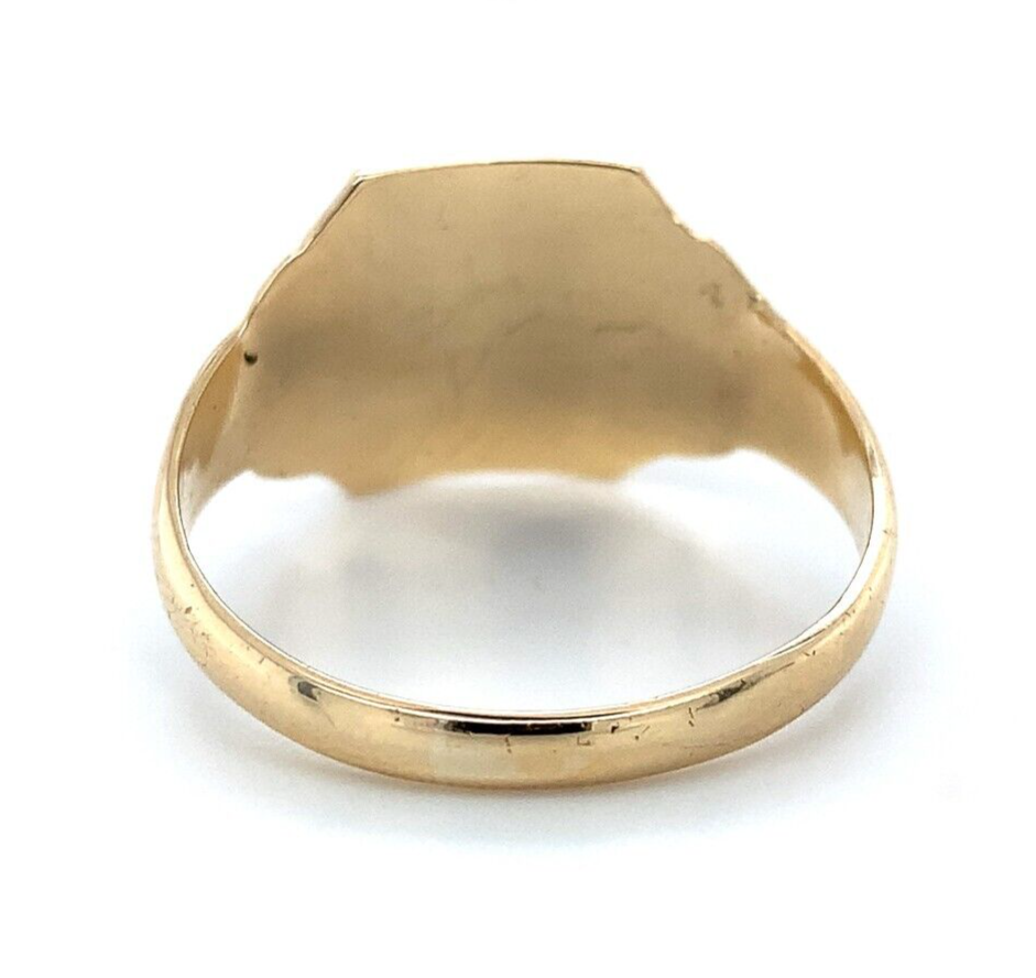 9k Yellow Gold Men's Signet Ring with Hand Engraved Detail Size