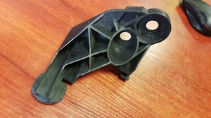 BMW 3ER E46 STOßSTANGE HALTER HALTER HALTERUNG VORNE LINKS 7030619