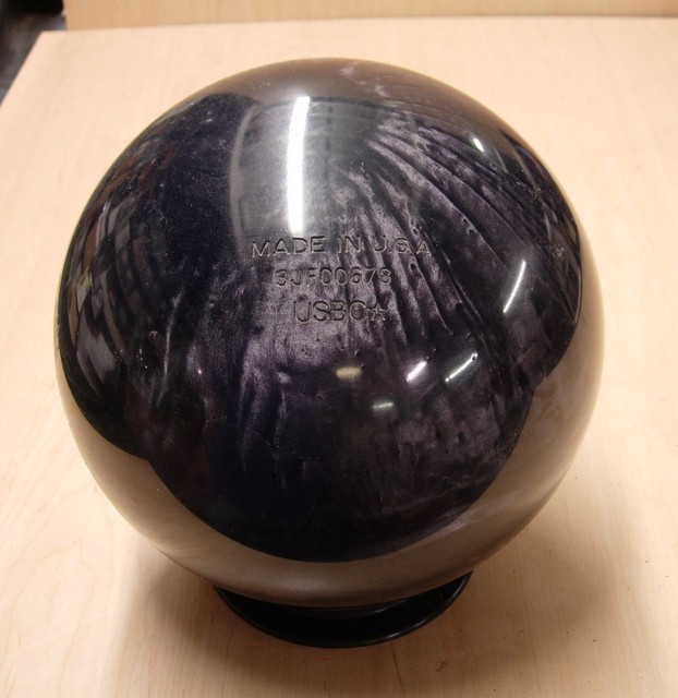 14 900 Global Retired THE EAGLE Bowling Ball never drilled former