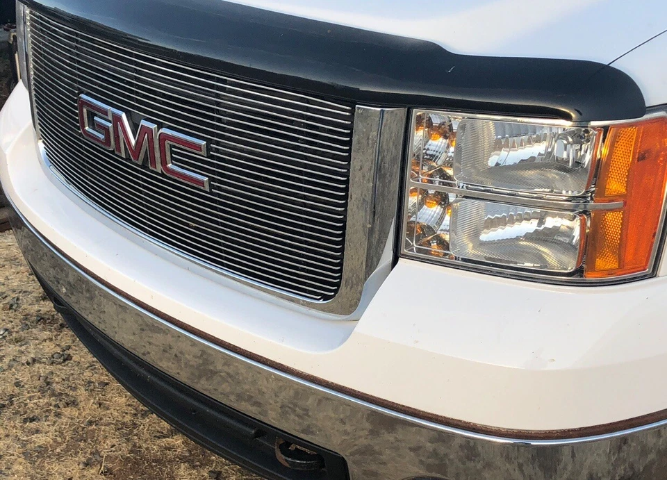 Верхняя вставка решетки GrillCraft GMC2028-BAO серии BG подходит для GMC Sierra 2007-2009 годов выпуска - Изображение 3 из 4