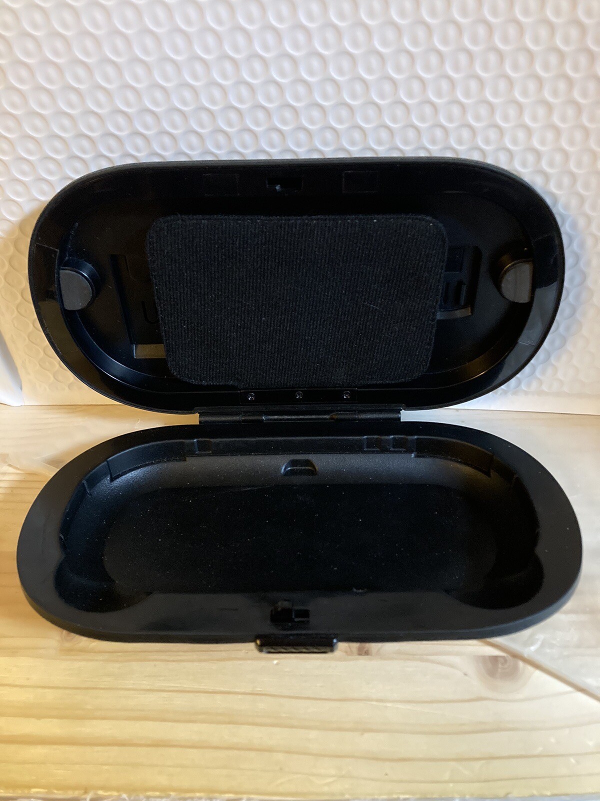 Sony Playstation PS Vita Heavy Duty Hard Shell Vault OEM Carrying Case