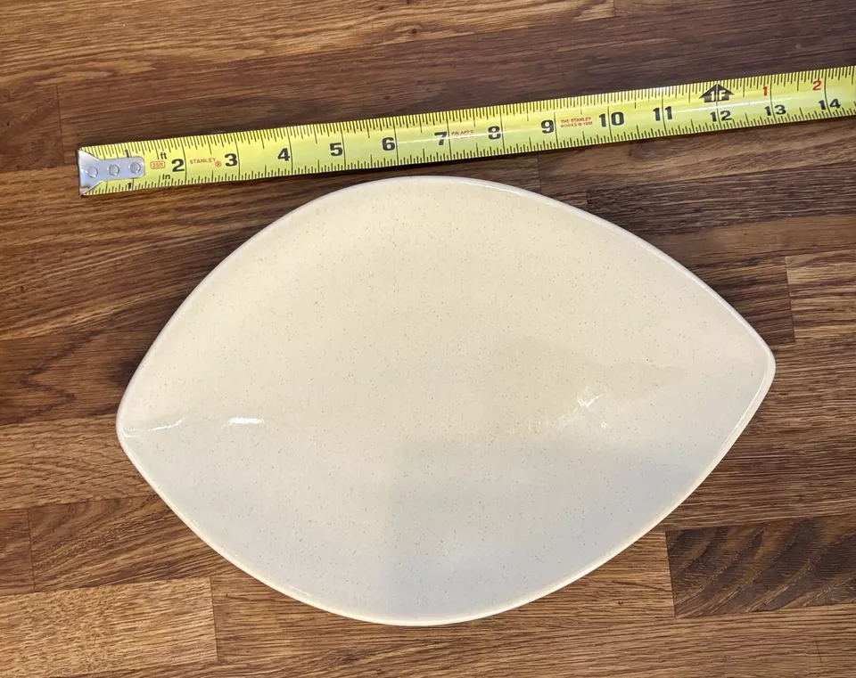 Pfaltzgraff CAPPUCCINO Set of 6 - 11.5x 8" Oval Leaf Plates Dish USA, Vintage - Image 3 of 4