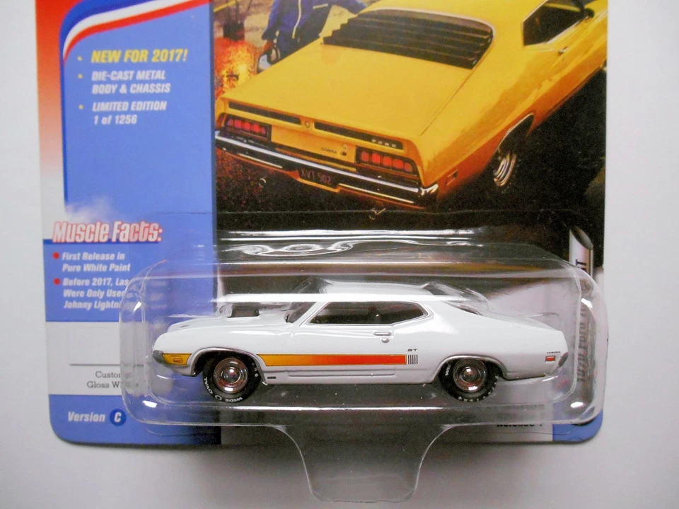 MUSCLE CARS USA WHITE 1970 FORD TORINO GT DIE-CAST CAR BY JOHNNY LIGHTNING - Image 2 of 3
