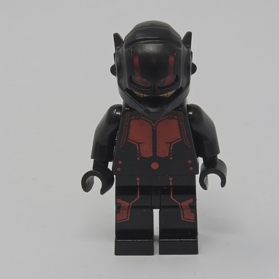 Lego Super Heroes: Ant-Man: sh0202 Hank Pym Ant-Man Final Battle