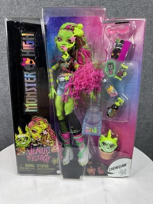 Mattel Monster High Girls Doll Venus McFlytrap And Chewlian Pet 2023 New