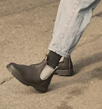 Blundstone 1914 Originals Chelsea Boots NWOT