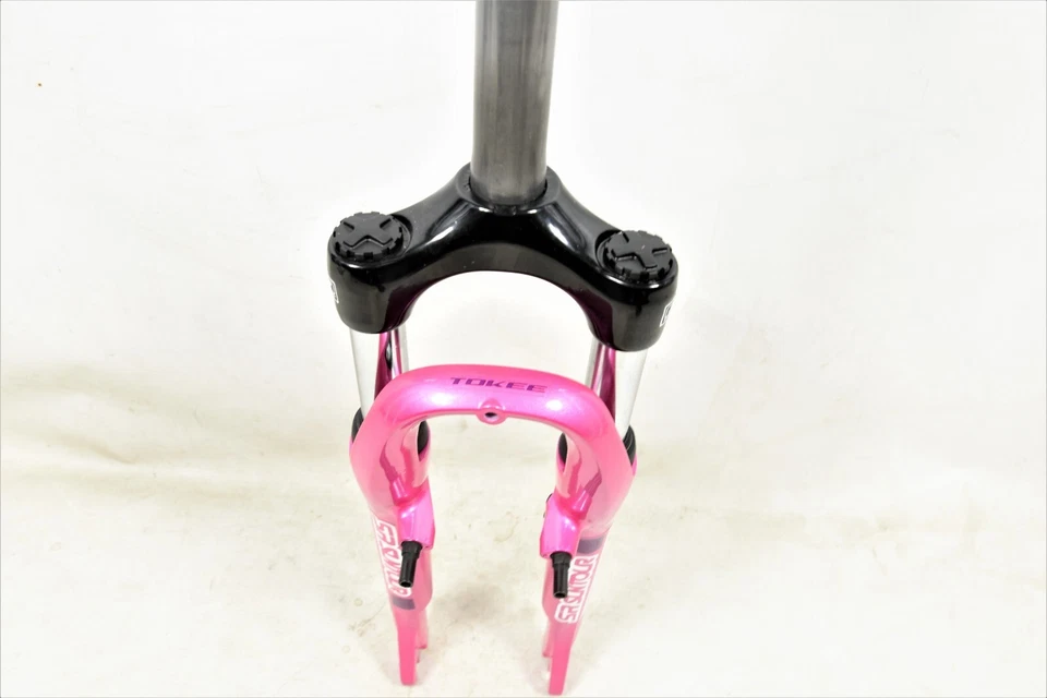 24" Suntour M3010 Bike Suspension Fork 1 1/8” 255mm Threadless Steerer V Brake - Image 3 of 4