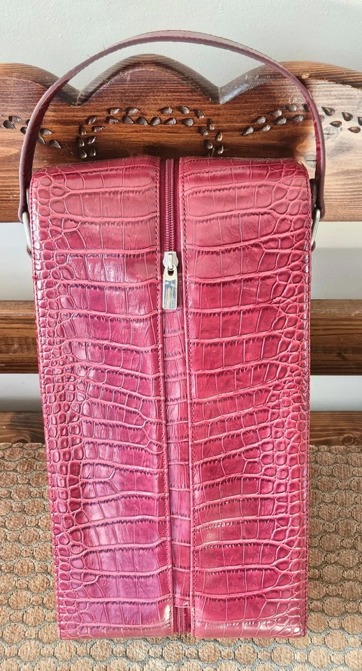 Two Bottle Wine Caddy Carrier Textured Zipper Burgundy Vinyl Home Decor Or Gift  - Image 3 of 4
