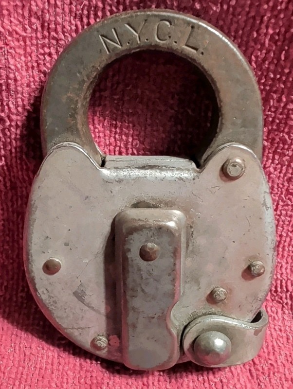 ANTIQUE Yale And Towne N.Y.C.L PADLOCK No Key 