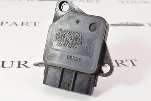 TOYOTA AVENSIS T25 Luftmassenmesser 2220422010 2.00 Diesel 110kw 2003 31007836