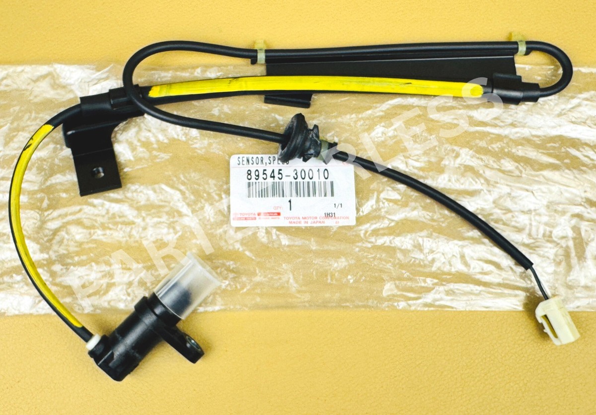 いずみ Rear RH 8954530010 Genuine OEM