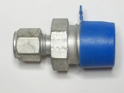 1- Parker Steel CPI Connector, 1/4''Tube x 1/2'' Male NPT, 4-8 FBZ-S  