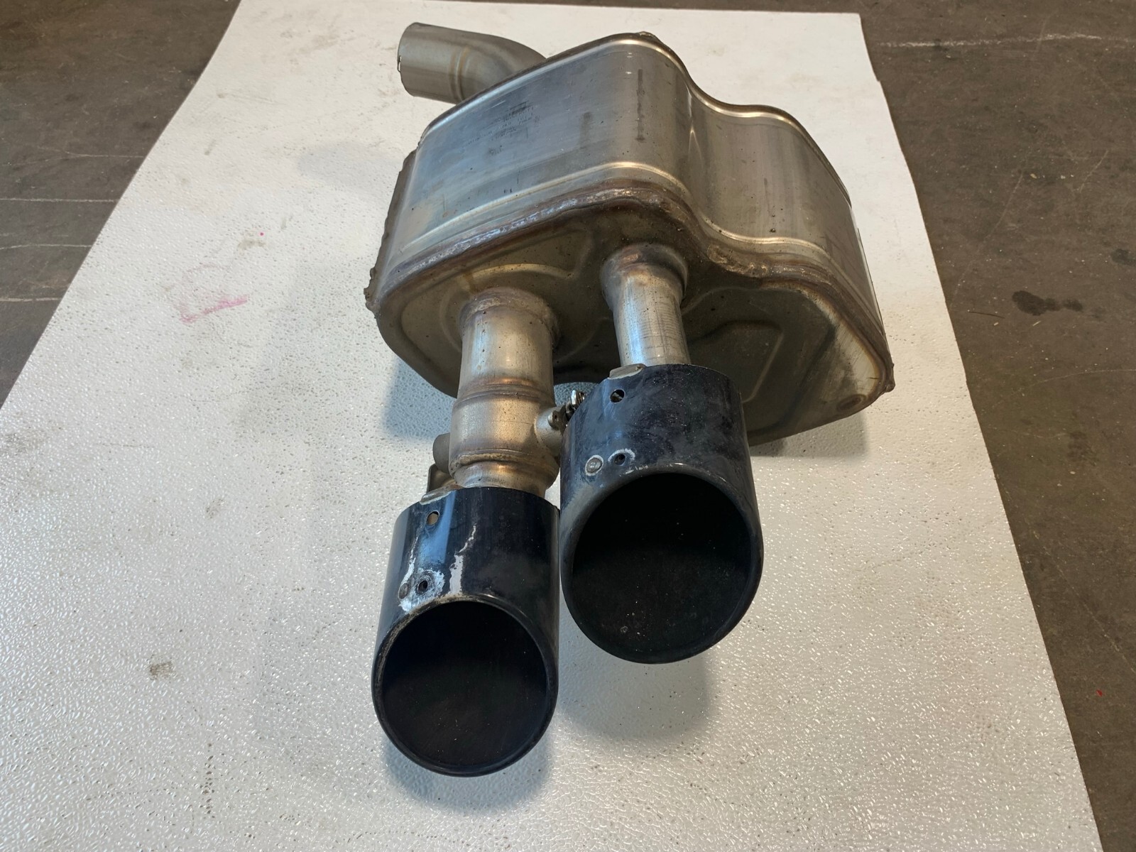 2014-2020 Maserati Ghibli Rear Left Driver Side Exhaust Muffler Dual Tip OEM