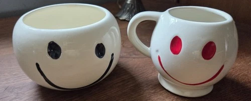 Lot Of 2 Vintage Smiley Face Planters/ Haeger 370/Mccoy