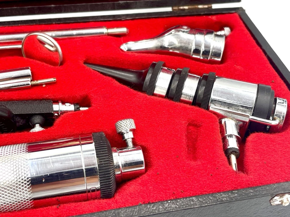 Juego de diagnóstico de otoscopio y oftalmoscopio Riester de colección | Hecho en Alemania Foto 3 de 4
