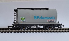 Hornby R218 BP Tank Wagon