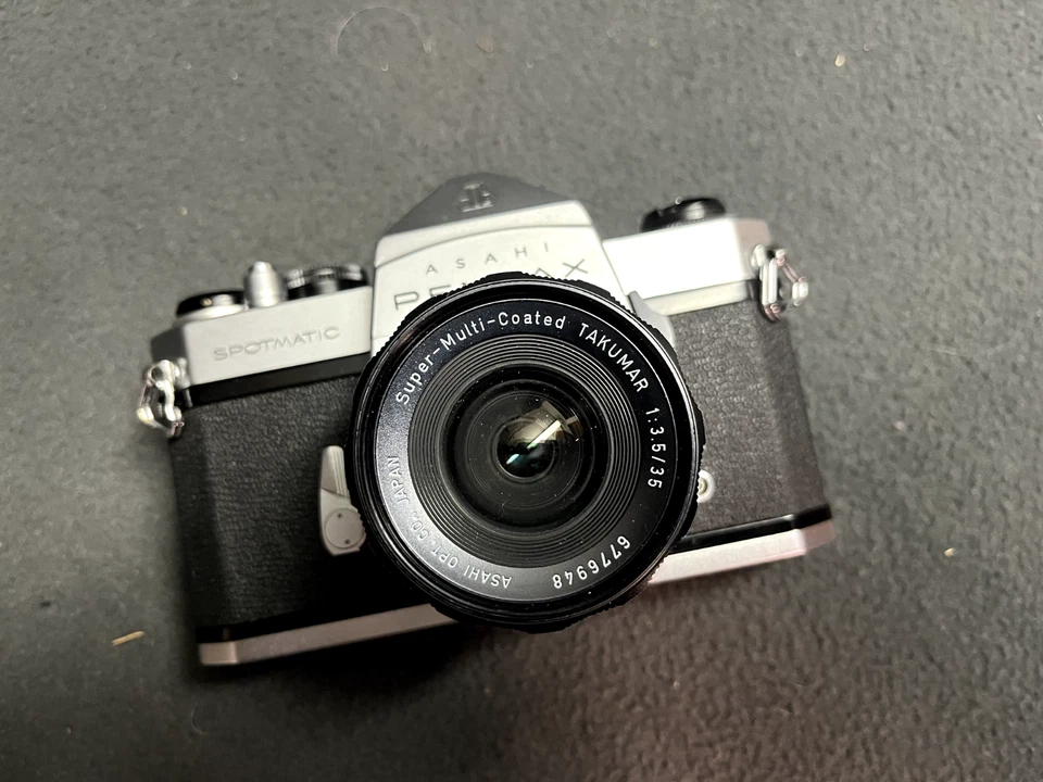 Pentax Spotmatic SP Film Camera SMC Takumar 35mm F/3.5 Lens - Image 3 of 4