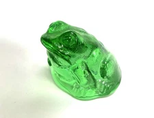 Green Glass Frog Paperweight Wheaton Village Vintage Light Green