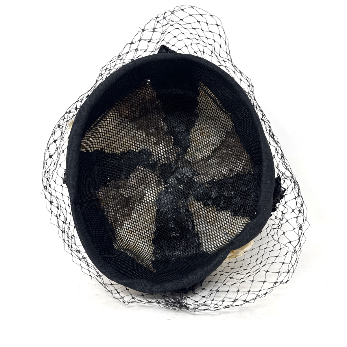 VTG 1950s Pillbox Hat Net Veil Womens Black Cream Taupe Woven Raffia Rockabilly VTG 1950s Pillbox Hat Net Veil Womens Black Cream Taupe  main image 2