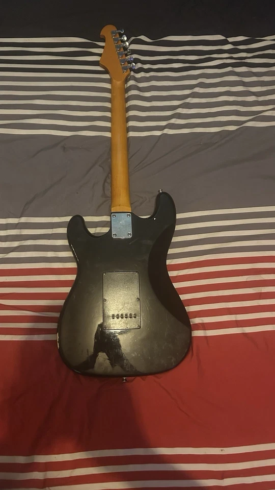 Guitarra Eléctrica Spectrum Negra Beige 6 Cuerdas para Diestros con Estuche Foto 4 de 4