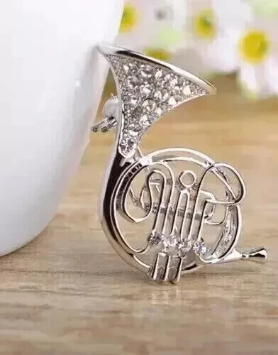 2.07 Ct Round Cut Simulated Diamond Pretty Horn Brooch Pin 14k White Gold Over - Image 3 of 4