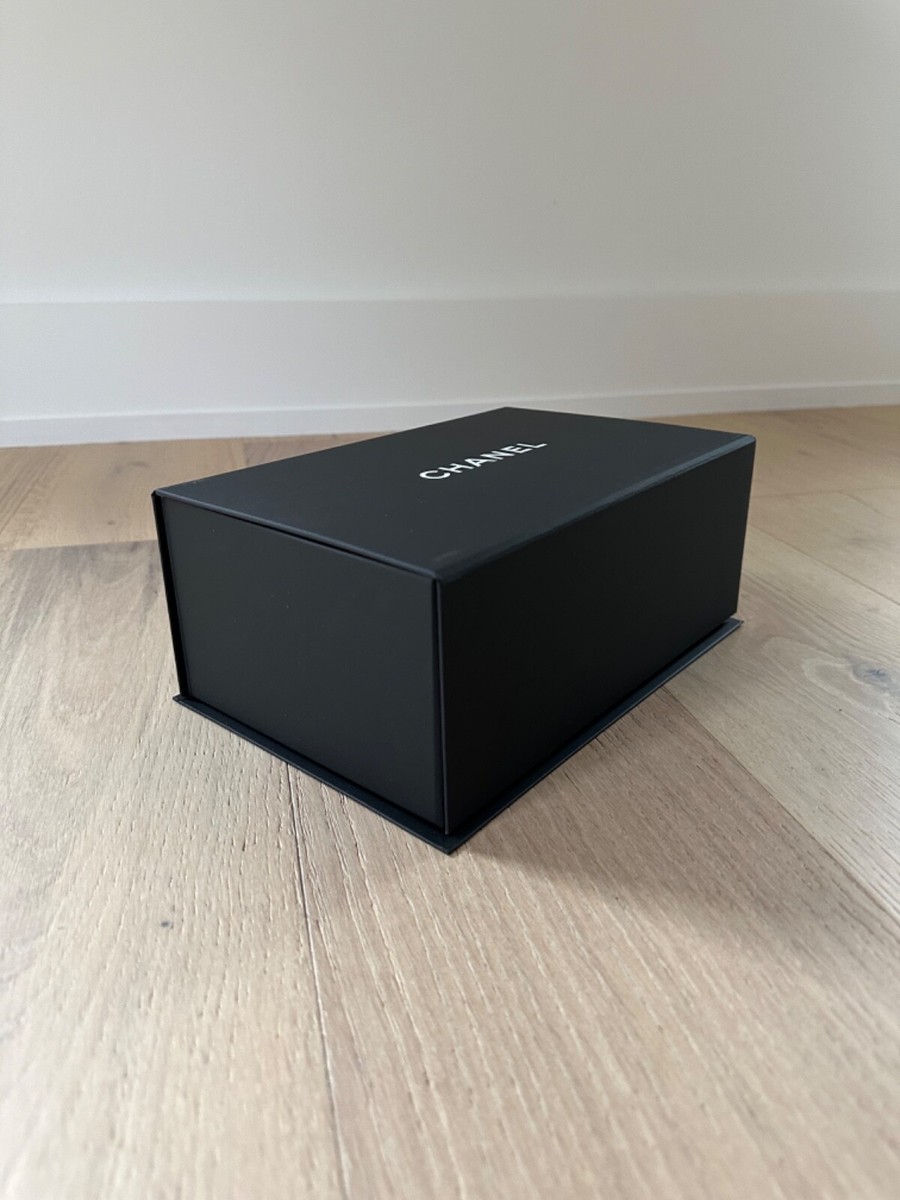 CHANEL 黒い紙袋とボックス（マグネット式） CHANEL 黒い紙袋とボックス（マグネット式） 人気商品 CHANEL