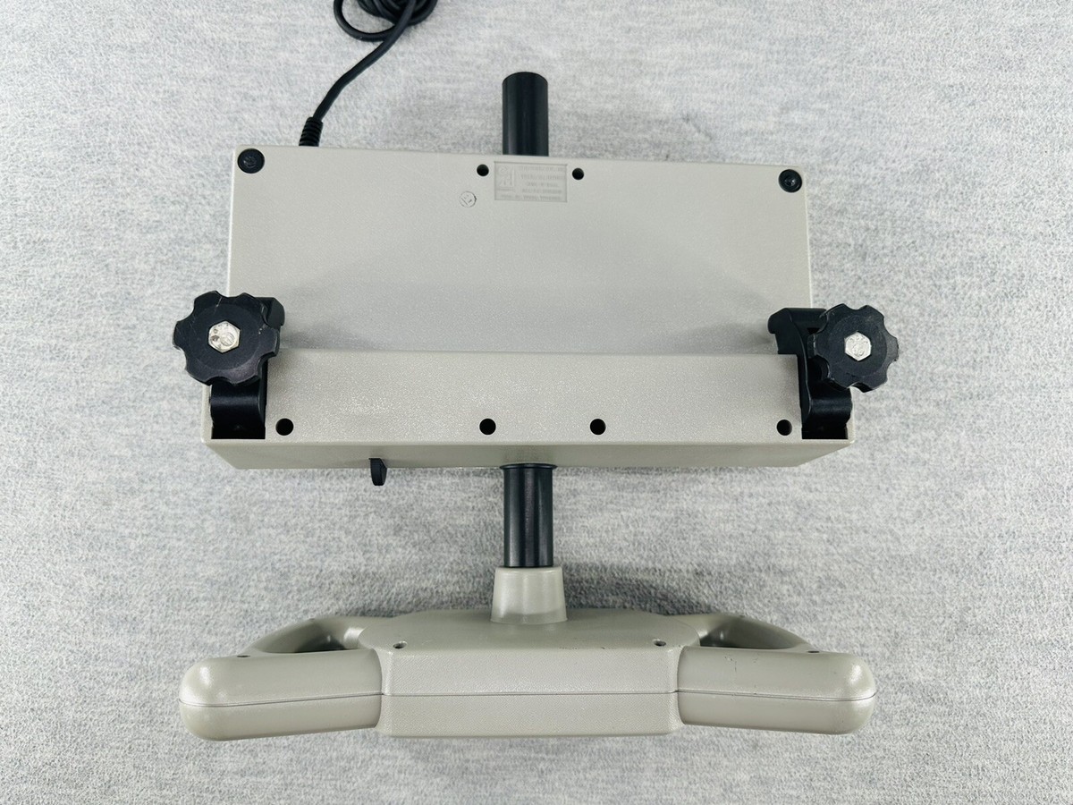 CH FLIGHT SIMULATOR - Virtual Pilot Pro Yoke, CH Pro Pedals CH FLIGHT SIMULATOR - Virtual Pilot Pro Yoke, CH Pro Pedals