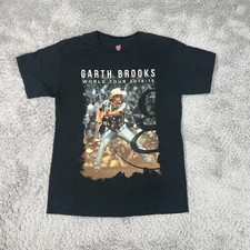 Garth Brooks T-Shirt Medium Black Short Sleeve Crew Neck World Tour 2014-15