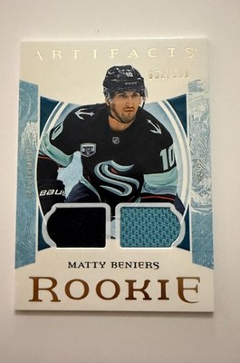 2022-23 Upper Deck Artifacts - Rookies Matty Beniers #180 Gold Material...