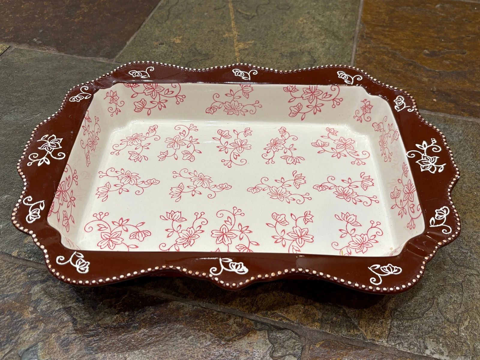 Temp-tations Red Floral Lace 12" x 9" Baking Casserole Lasagna Dish