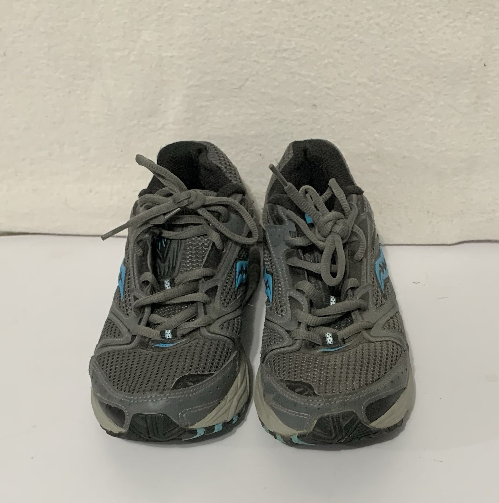 Saucony Shoes Women's Size 7.5 Grid Oasis 2 15210-1 Gray And Aqua T32