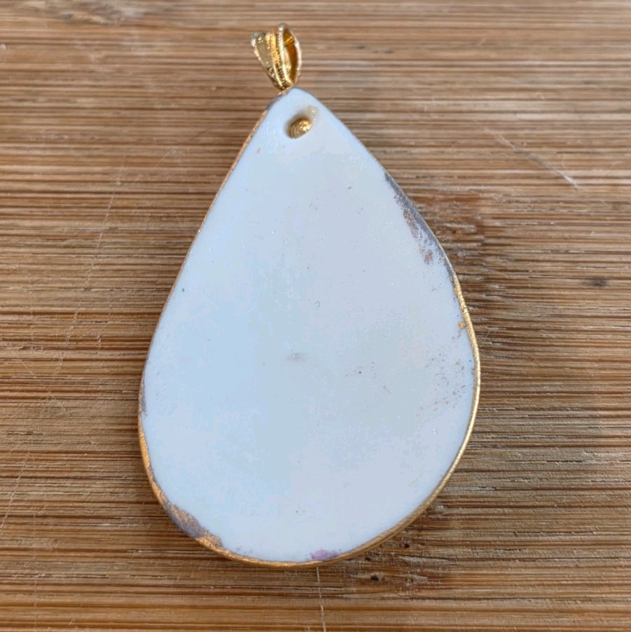 Handmade & Handpainted Abalone Shell Necklace Pen… - image 3