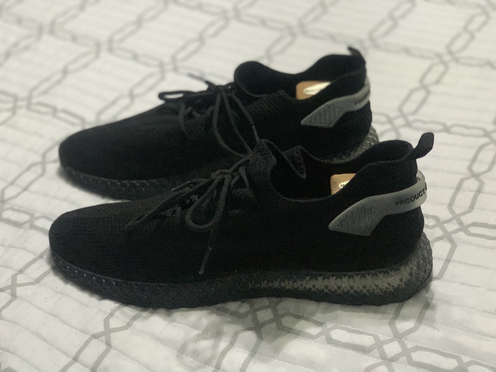 Scarpe da sneaker da uomo Pony Product of New York nere midtop ad alte prestazioni. Taglia 12