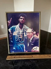 KAREEM ABDUL JABBAR & JOHN WOODEN PHOTO -  Signed by John Wooden UCLA 