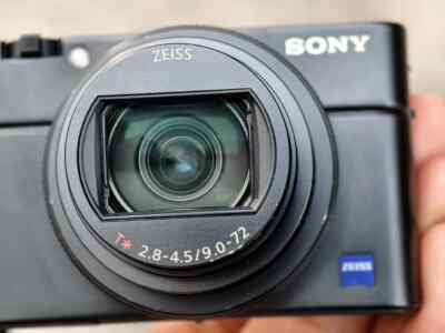 Sony Cyber-Shot RX100 VII RX100M7 20.1MP Digital Camera 8x Optical