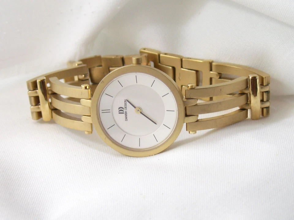 Danish Design Watch IV05Q585 White Dial Gold Tone Titanium Classic Women's - image 2 of 4