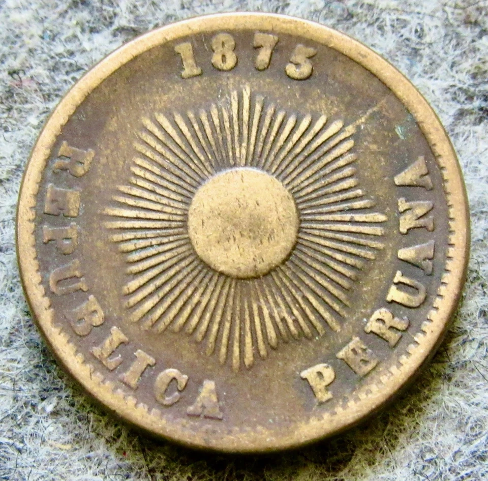 PERU 1875 UN CENTAVO, Cornucopia & Radiant Flower Bronze km# 187.1a - Image 4 of 4