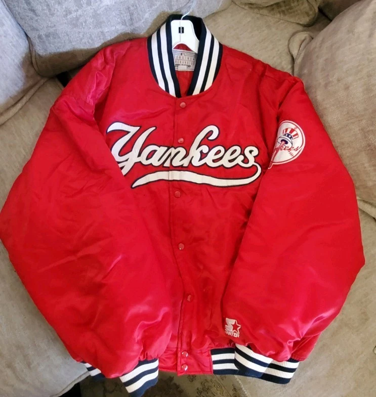 Preços baixos em Starter New York Yankees Vermelho Roupas e