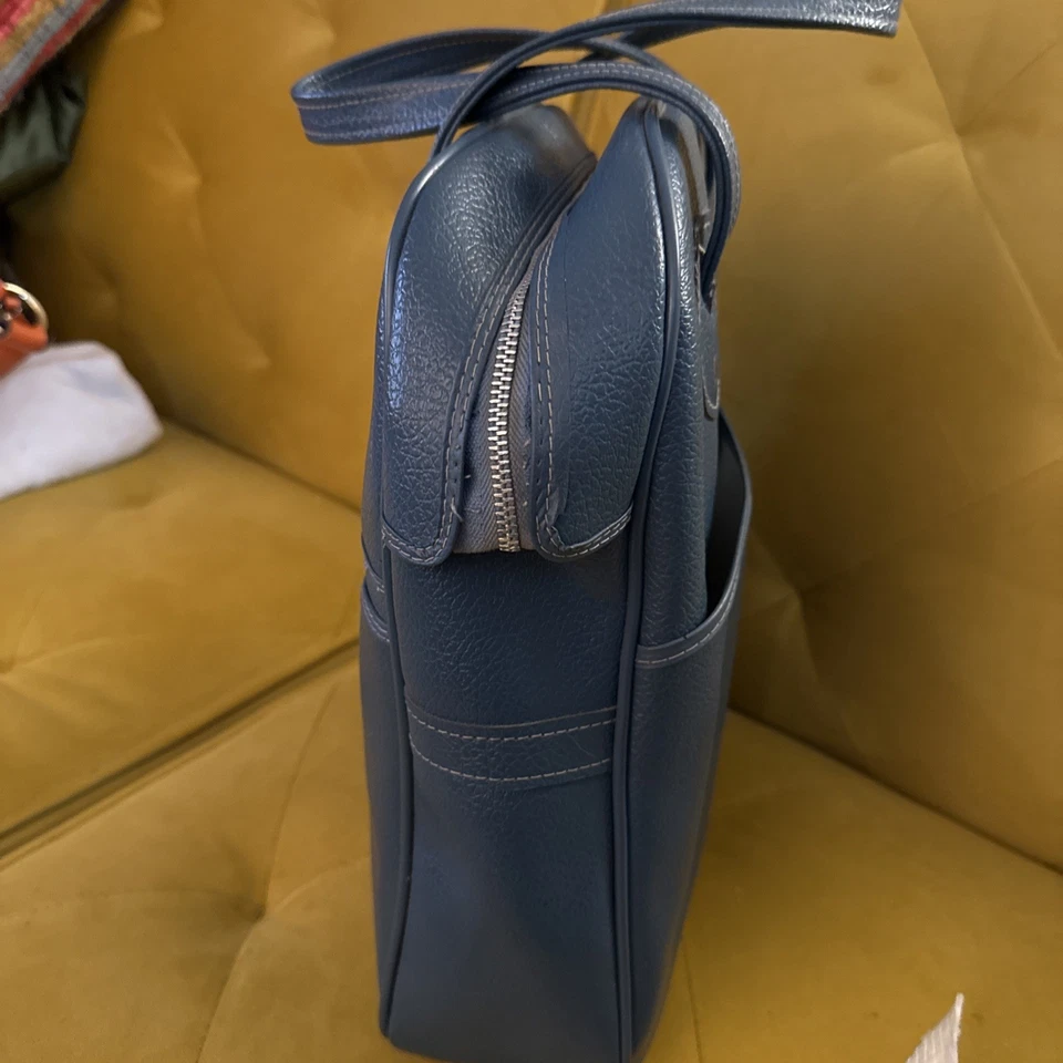 Vintage 1960s Mod Blue Travel Shoe Tote Social Cobbies Red Cross - Image 3 of 4