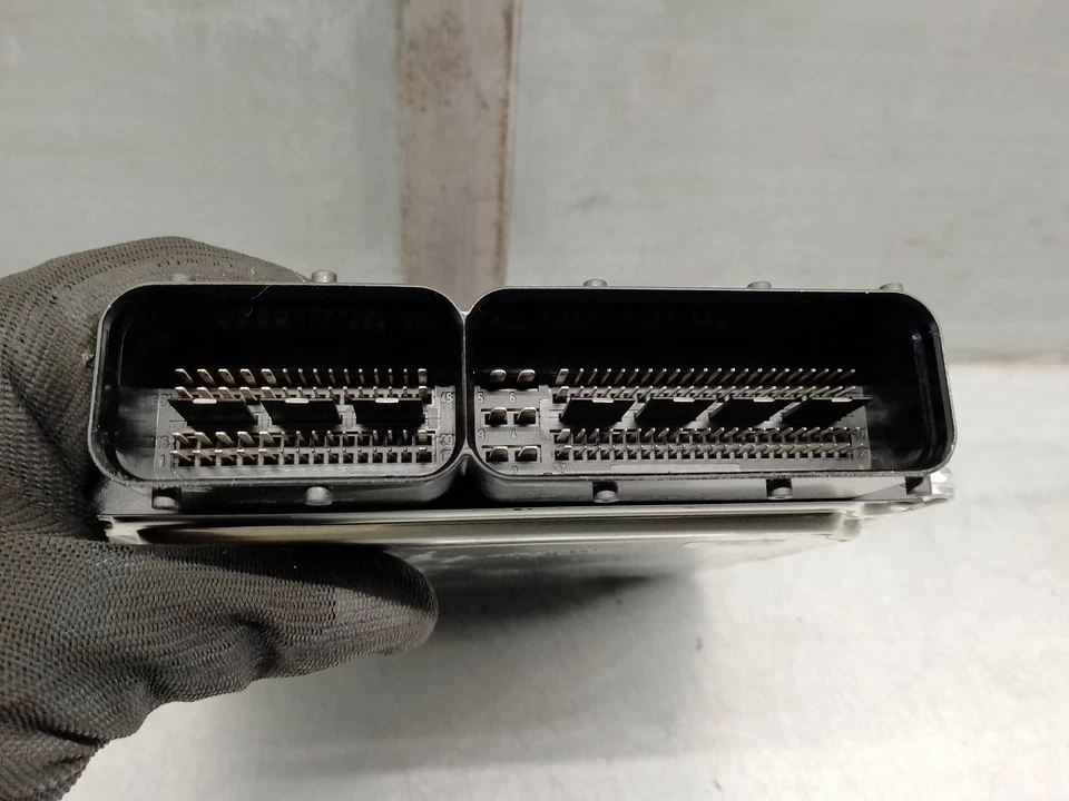 3R0907115A CENTRALINA MOTORE / BOSCH / 0261S02726 / 4947193 PER SEAT EXEO BERLIN - Immagine 3 di 4