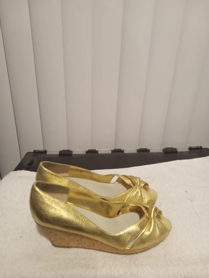 Женские золотистые туфли-лодочки на танкетке Bakers размер 7 B - Изображение 3 из 4