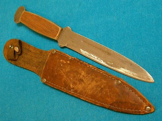 Valor Collectible Vintage Factory Manufactured Fixed Blade Knives