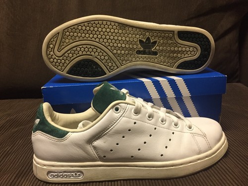dark green stan smith