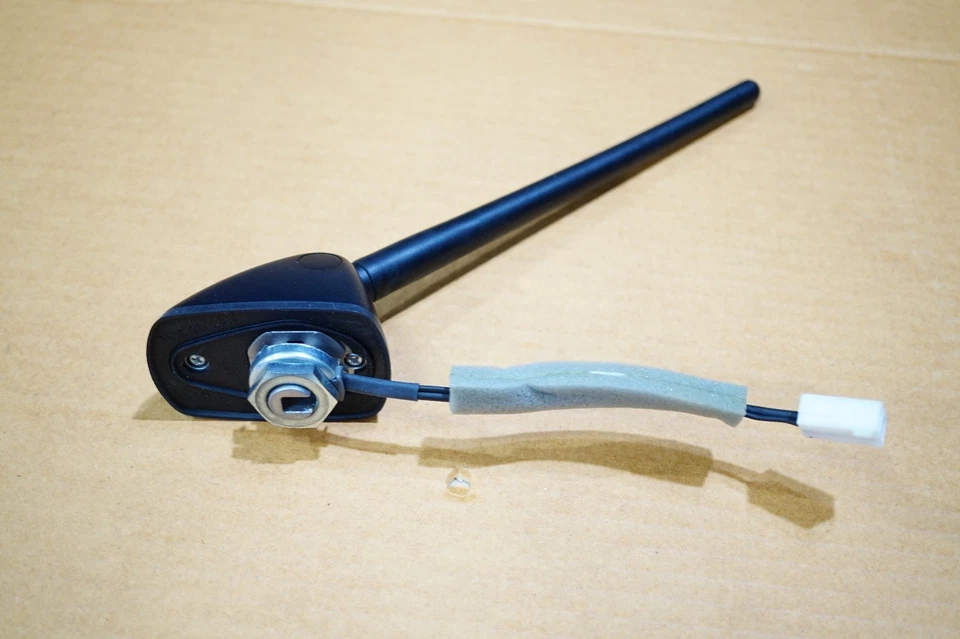 TOYOTA HILUX VIGO 2012-2014 CABINA INTELIGENTE 2 PUERTAS ANTENA ORIGINAL LATA PLEGABLE   Foto 2 de 4