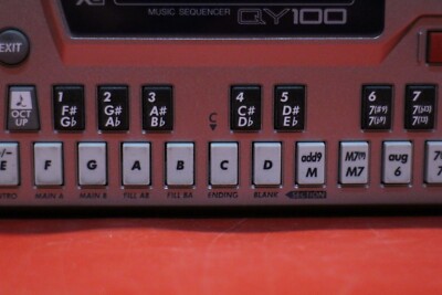 USED YAMAHA QY100 QY 100 Sampler Sequencer Sound Module U2055