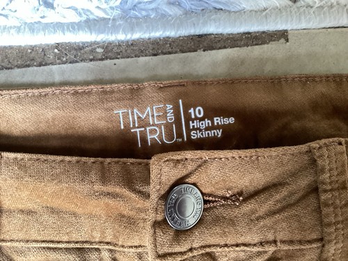 Time & Tru High Rise Skinny Velvet Jeans Pants Golden Brown Womans Size 10 EUC - Picture 4 of 7