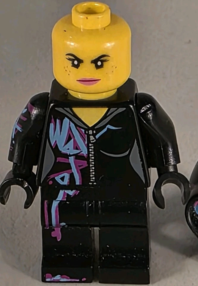 LEGO Wyldstyle Hood Minifigura La LEGO Película 70801 Foto 3 de 4